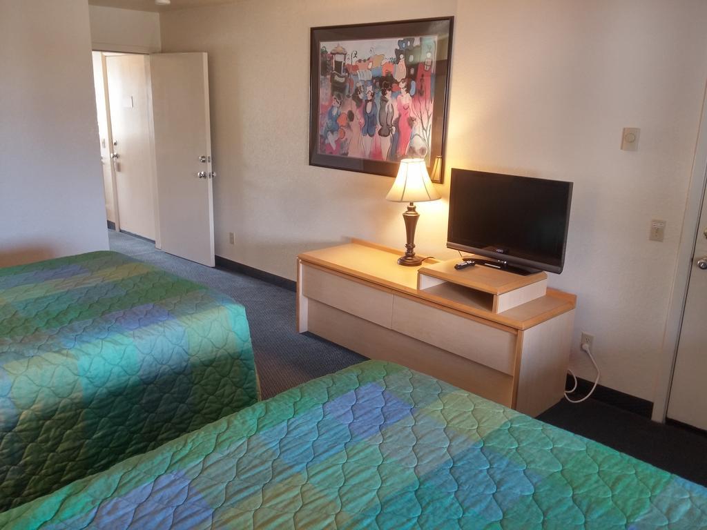 Surfside Resort ร็อคอเวย์บีช ภายนอก รูปภาพ