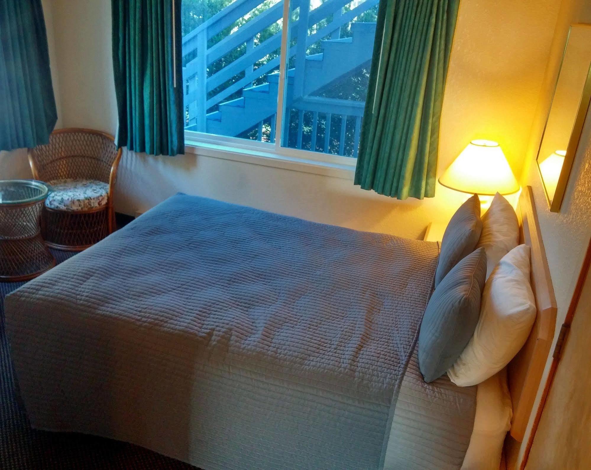 Surfside Resort ร็อคอเวย์บีช ภายนอก รูปภาพ