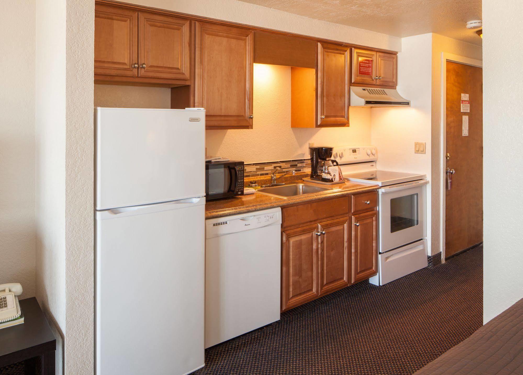 Surfside Resort ร็อคอเวย์บีช ภายนอก รูปภาพ